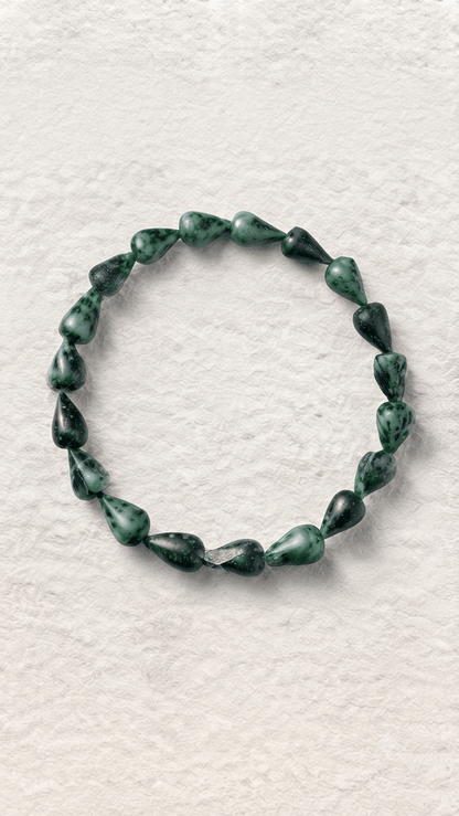 Natural Gemstone Green Drop Shape Bracelet for Daily Wear - Gemsterling