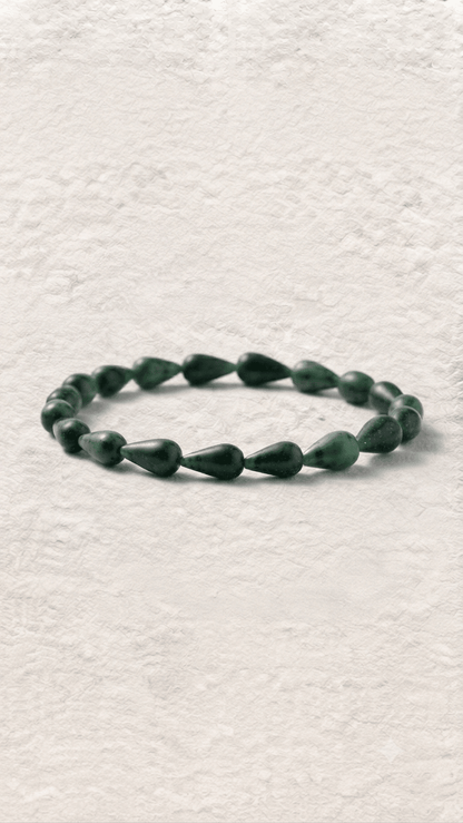 Natural Gemstone Green Drop Shape Bracelet for Daily Wear - Gemsterling