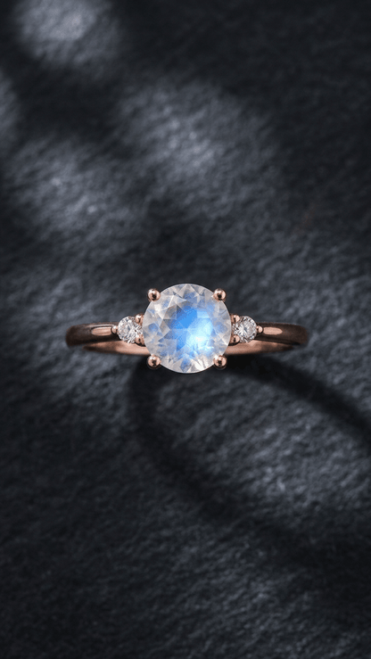 Natural Rainbow Moonstone Solitaire 925 Sterling Silver Ring - Gemsterling